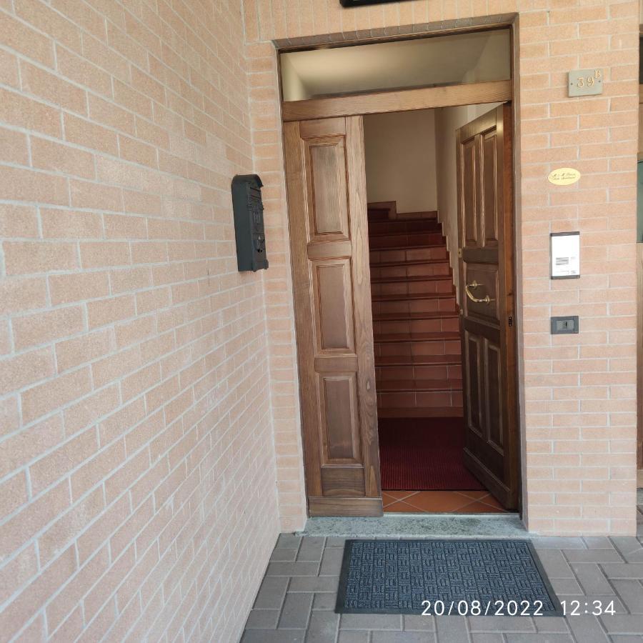 M & M Pinzi Suite Apartment Montepulciano Stazione Extérieur photo