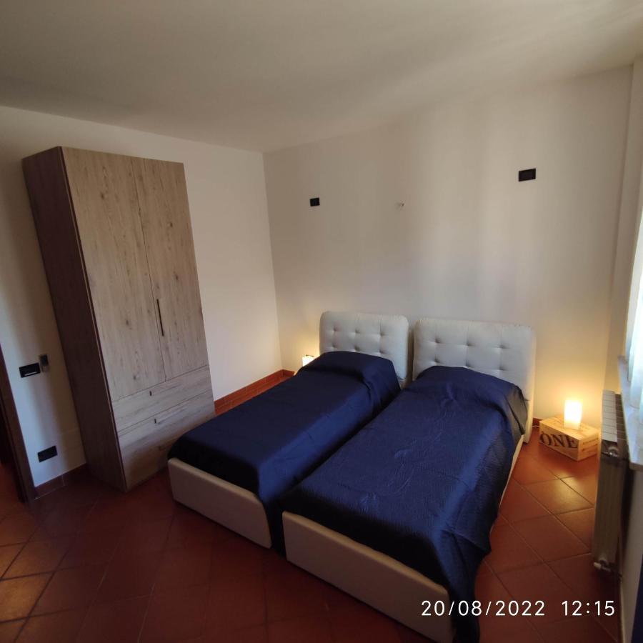 M & M Pinzi Suite Apartment Montepulciano Stazione Extérieur photo