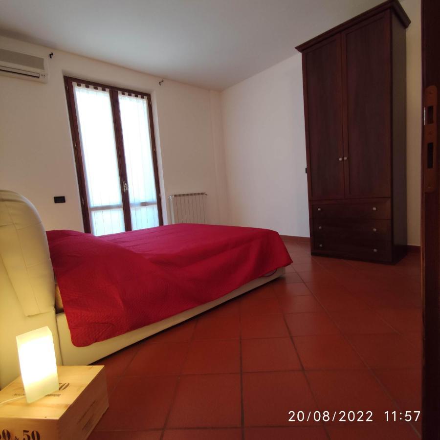 M & M Pinzi Suite Apartment Montepulciano Stazione Extérieur photo